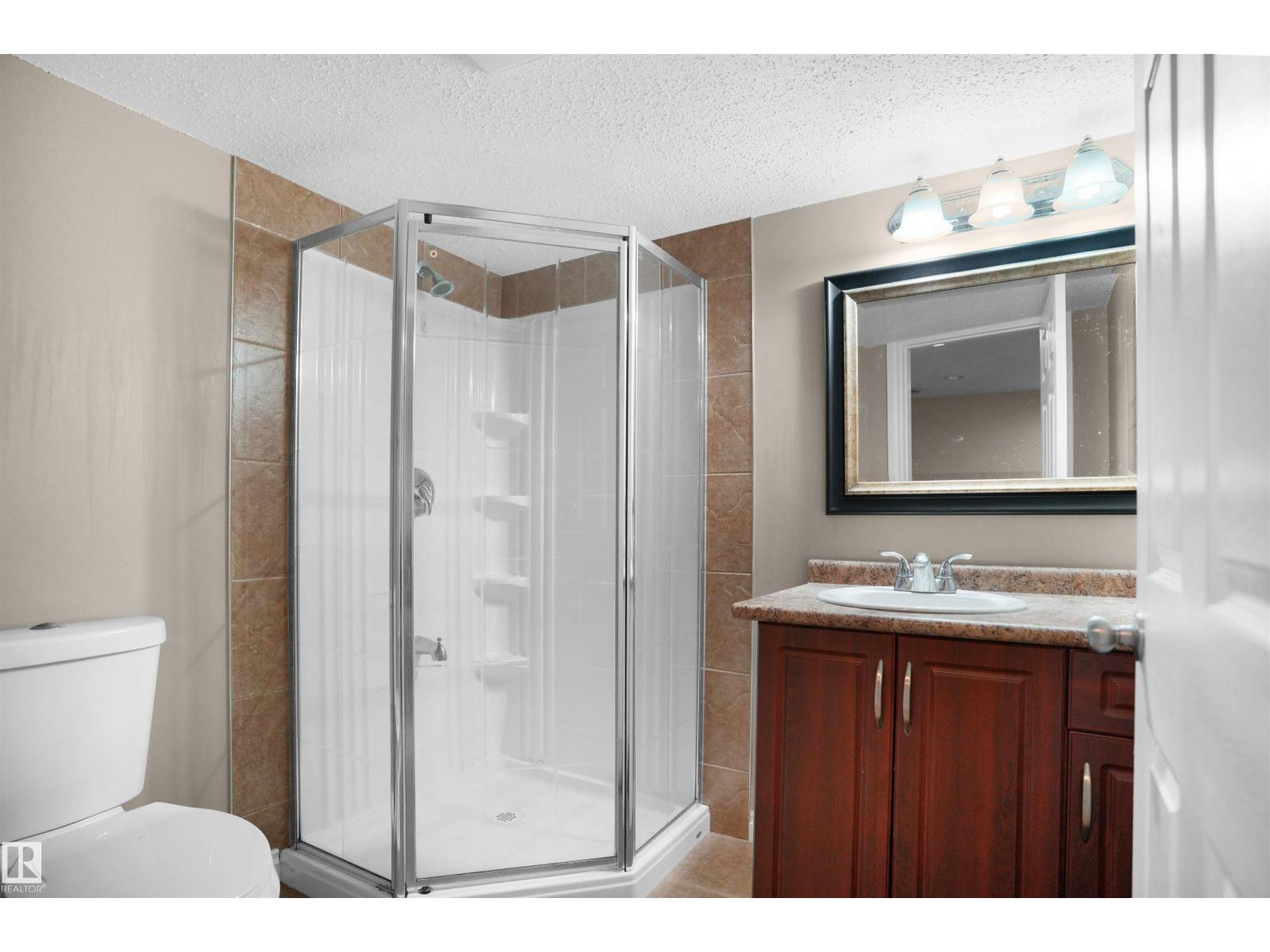 Photo 22 of 3455 11 St Nw, Edmonton AB