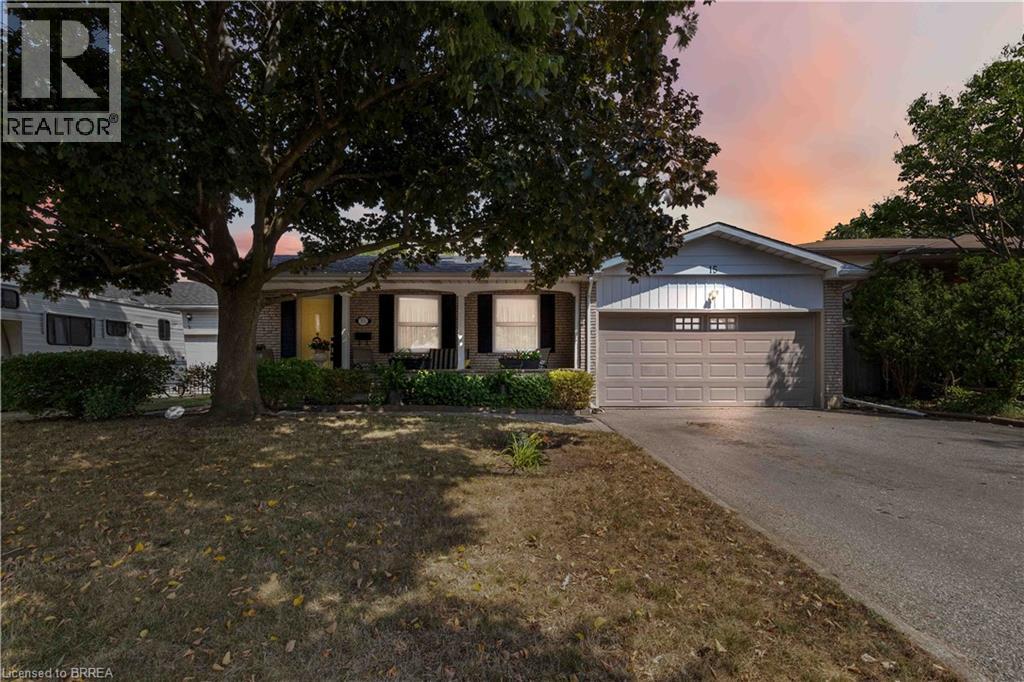 Photo 1 of 15 Burdock Boulevard, Brantford ON