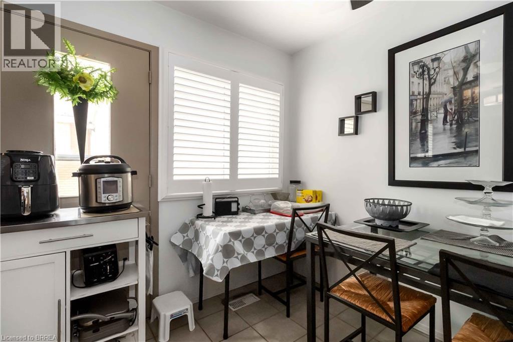 Photo 16 of 15 Burdock Boulevard, Brantford ON