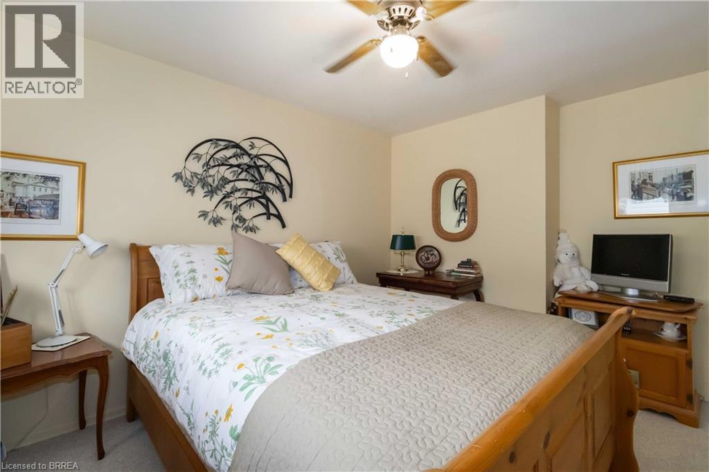 Photo 22 of 15 Burdock Boulevard, Brantford ON