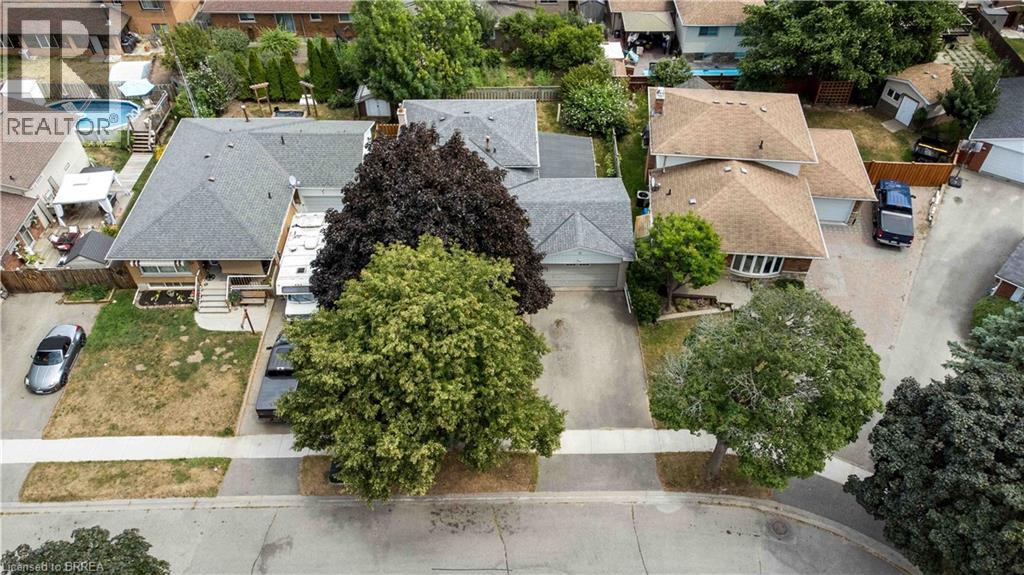 Photo 46 of 15 Burdock Boulevard, Brantford ON