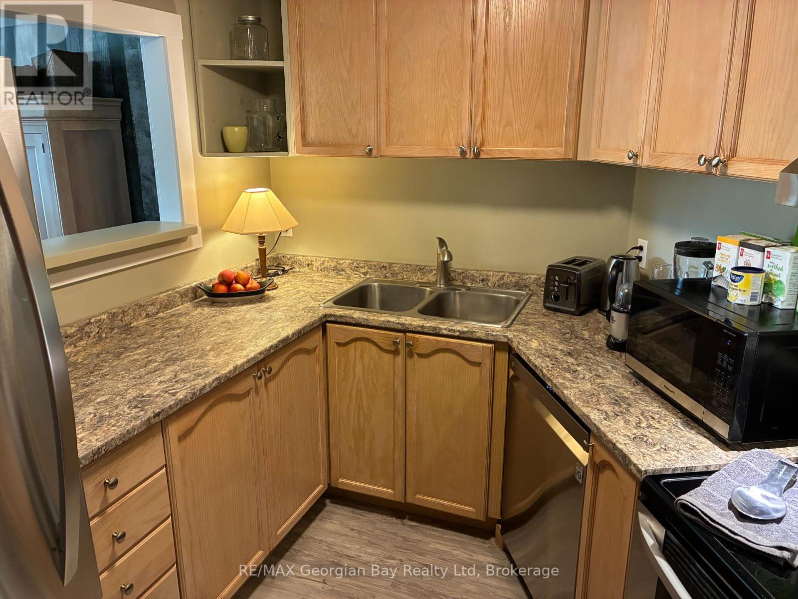 Photo 1 of 102 11 Beck Boulevard, Penetanguishene ON