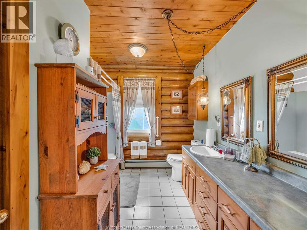 Photo 25 of 226 Cotterie Park, Leamington ON
