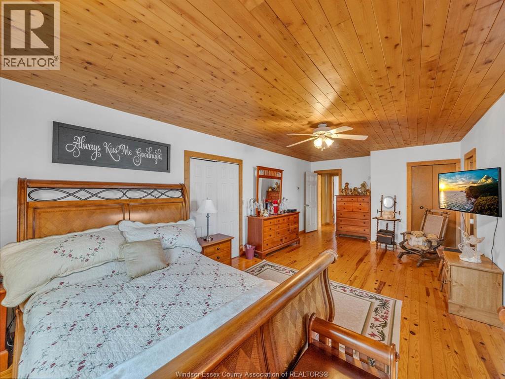 Photo 24 of 226 Cotterie Park, Leamington ON