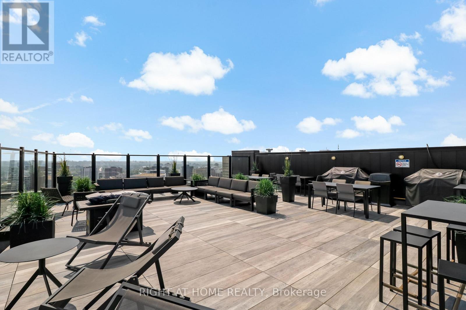Photo 15 of 2102 20 Daly Avenue, Ottawa ON