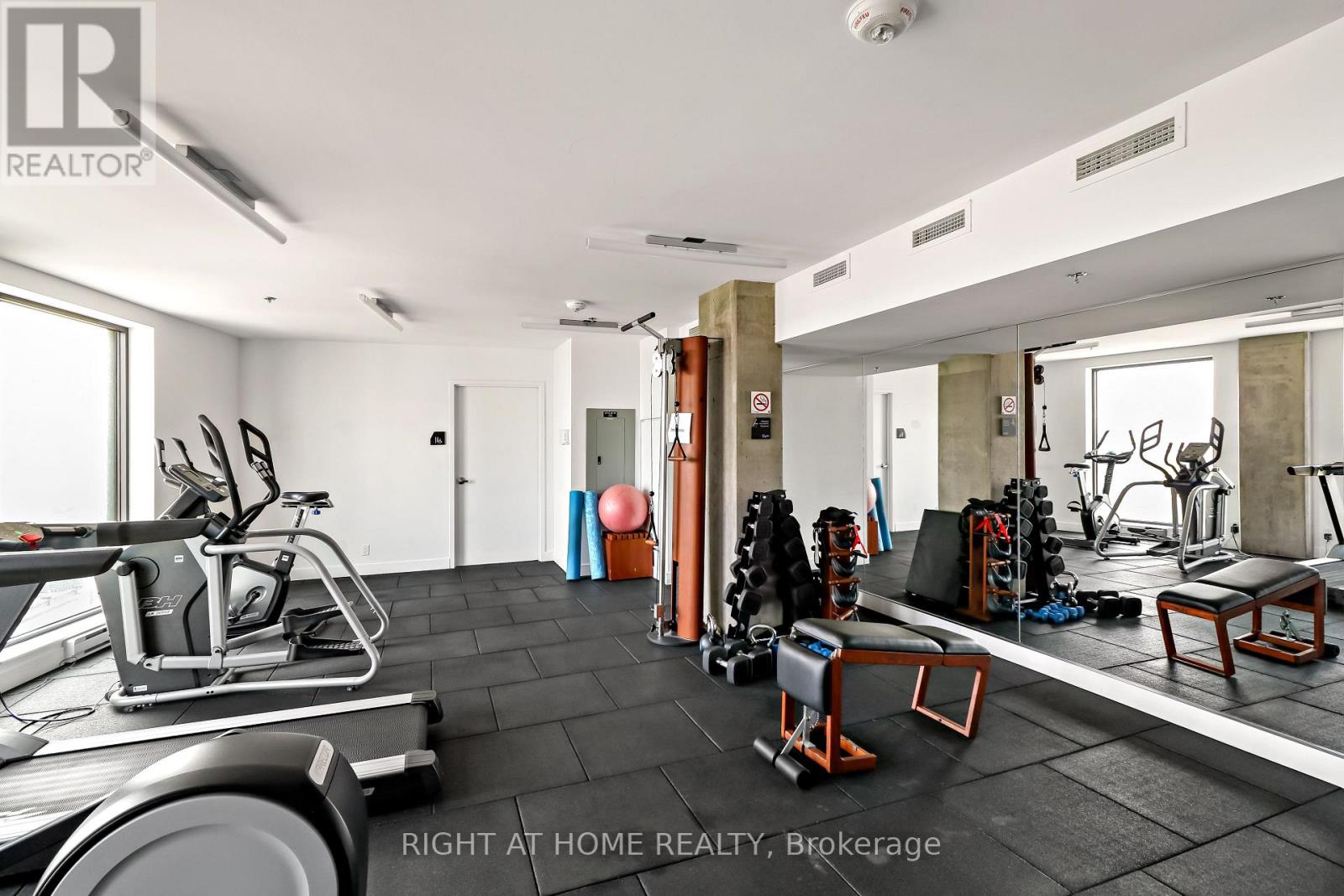 Photo 25 of 2102 20 Daly Avenue, Ottawa ON