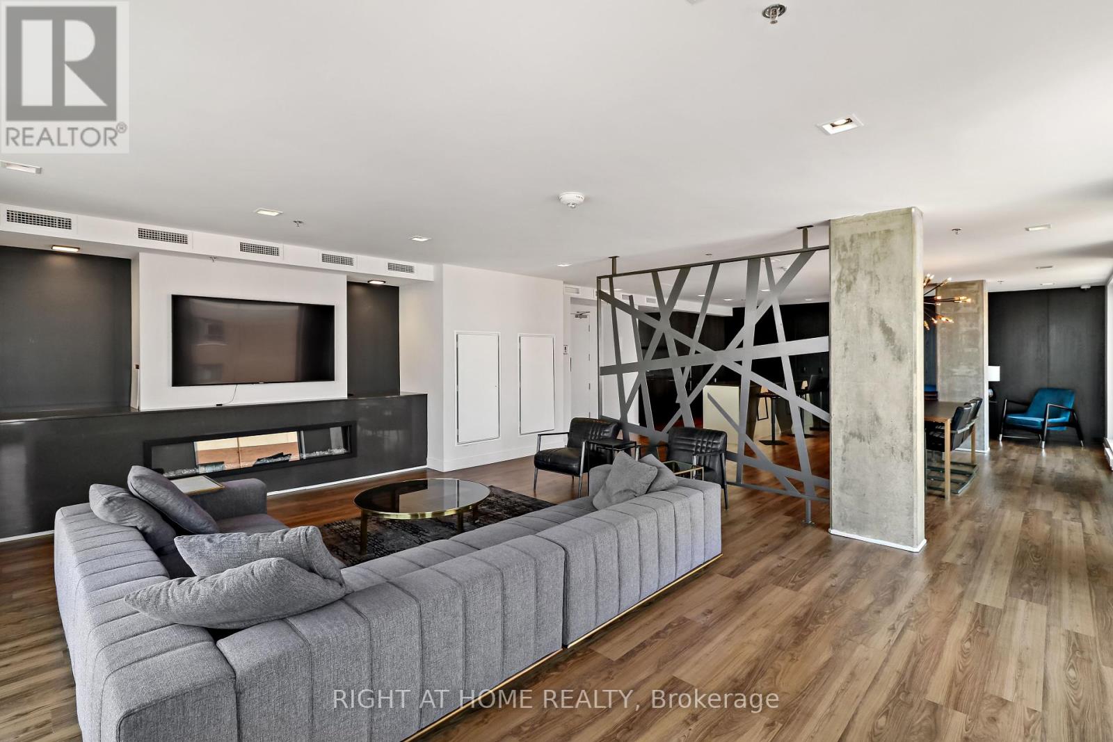 Photo 21 of 2102 20 Daly Avenue, Ottawa ON