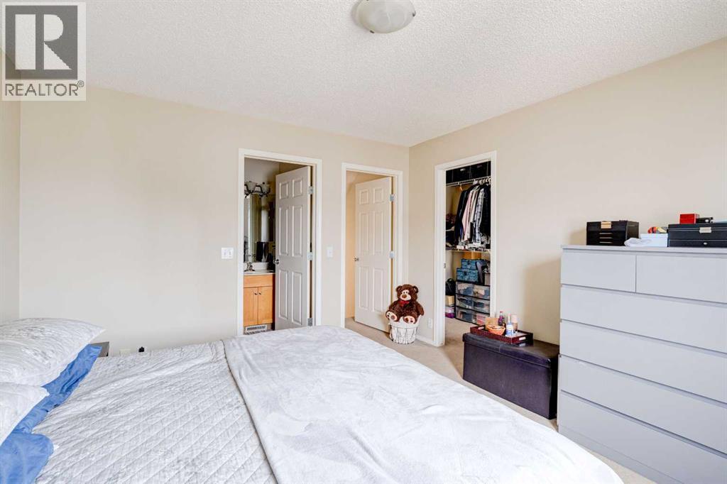 Single Family House 3 Level for Sale in  Bridlewood Avenue SW Bridlewood Calgary 