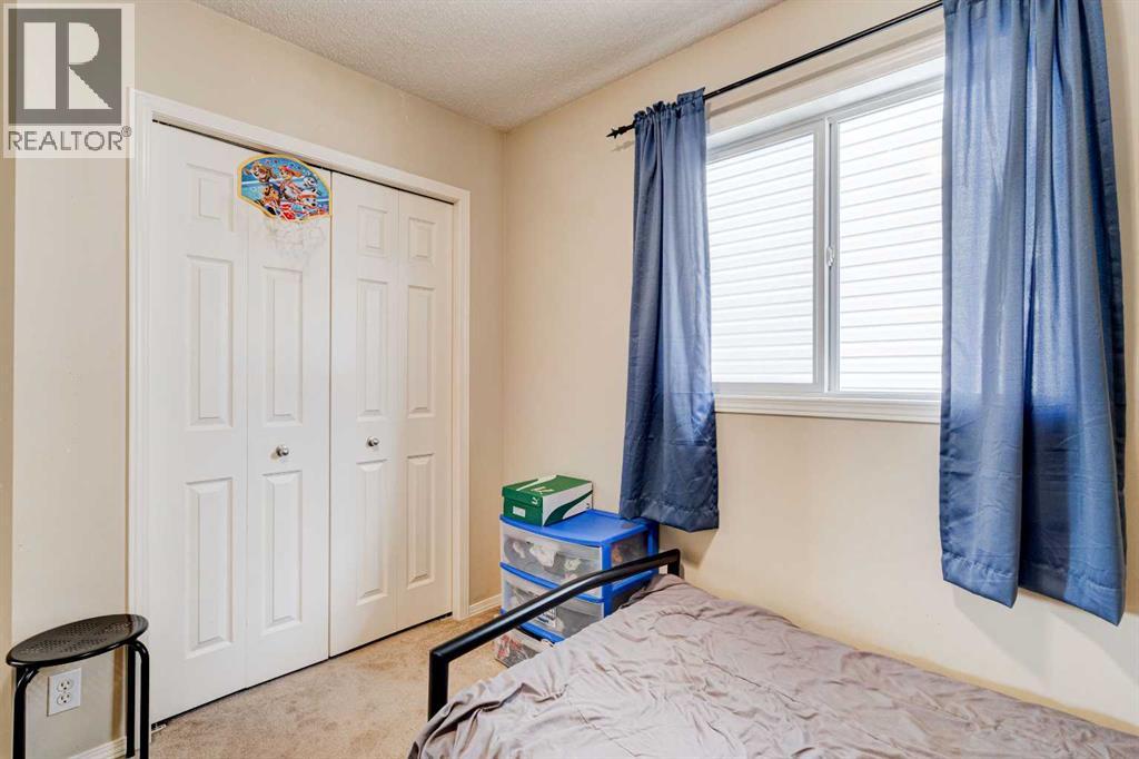 Single Family House 3 Level for Sale in  Bridlewood Avenue SW Bridlewood Calgary 