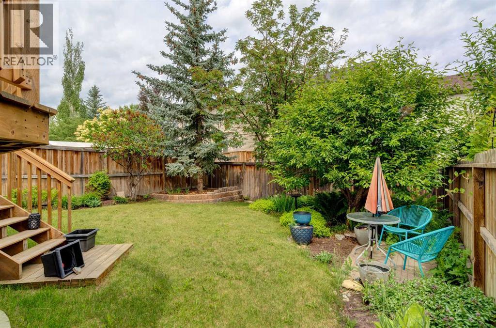 Single Family House 3 Level for Sale in  Bridlewood Avenue SW Bridlewood Calgary 