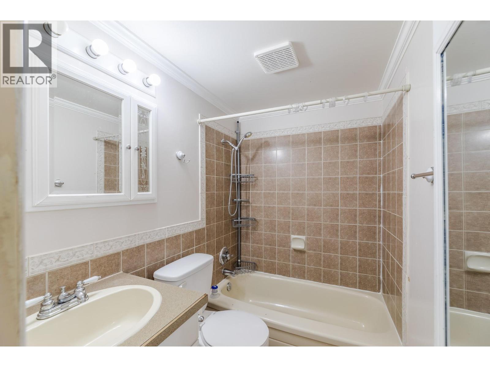  566 PENTICTON Avenue, Penticton