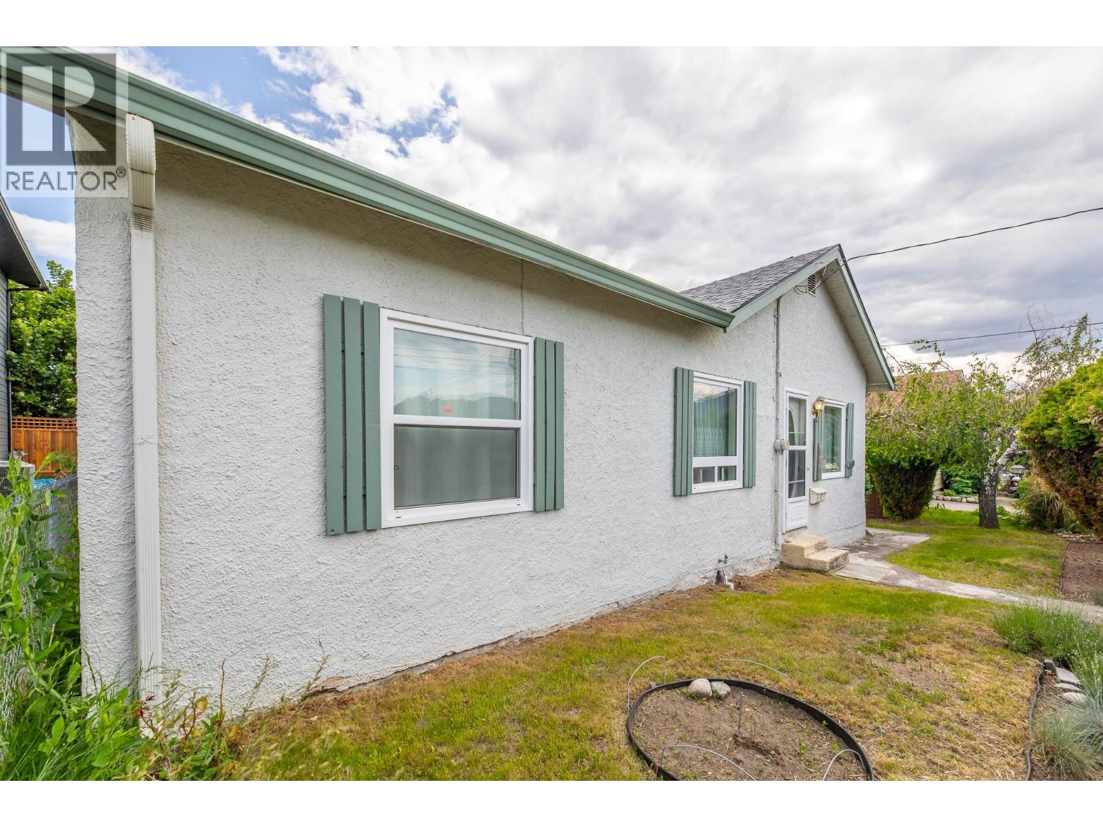  566 PENTICTON Avenue, Penticton