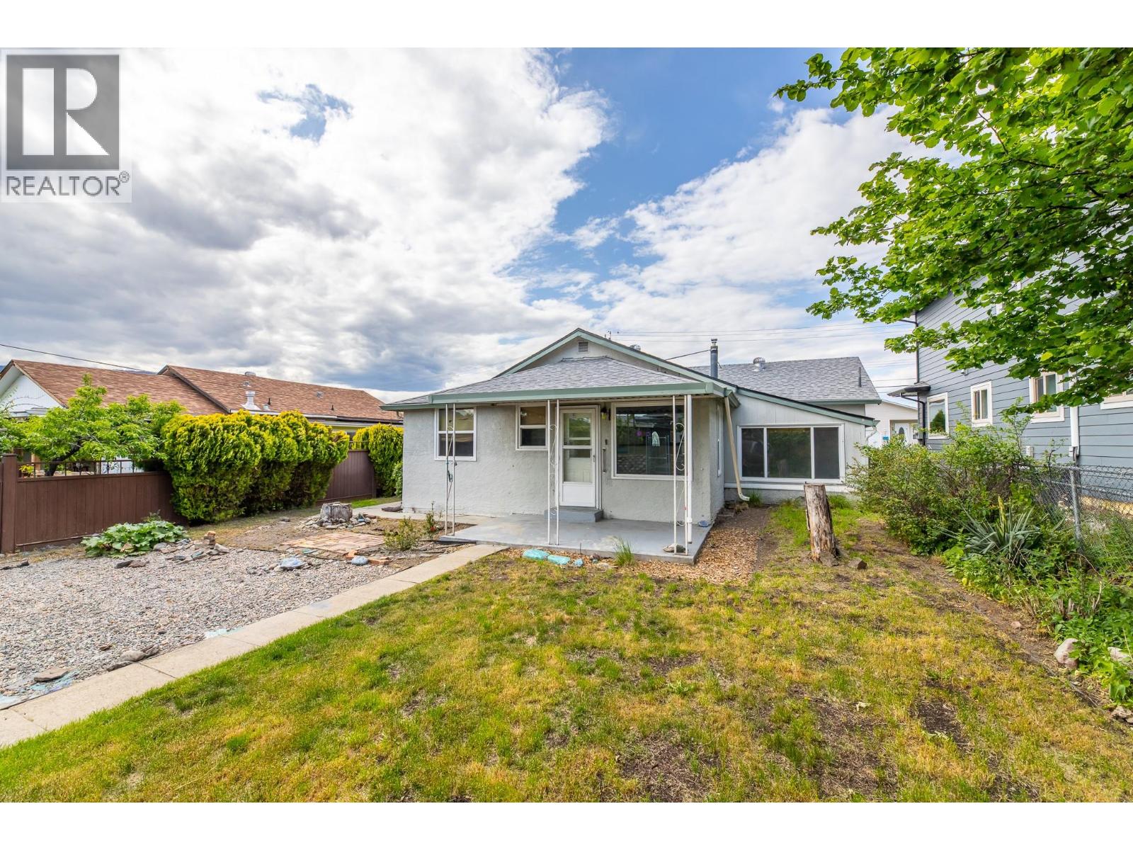 566 PENTICTON Avenue, Penticton