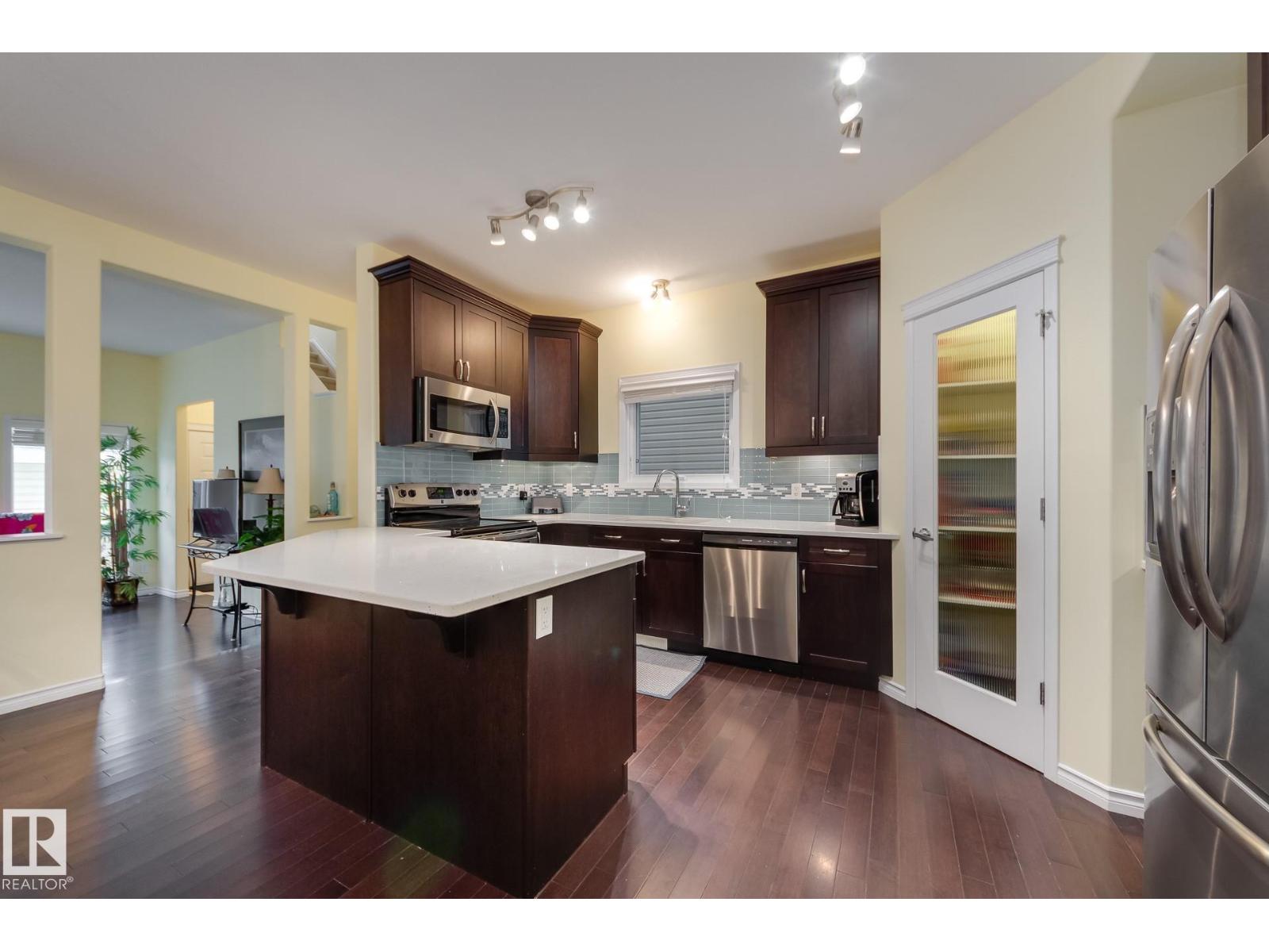 Photo 11 of 1832 Carruthers Ln Sw, Edmonton AB