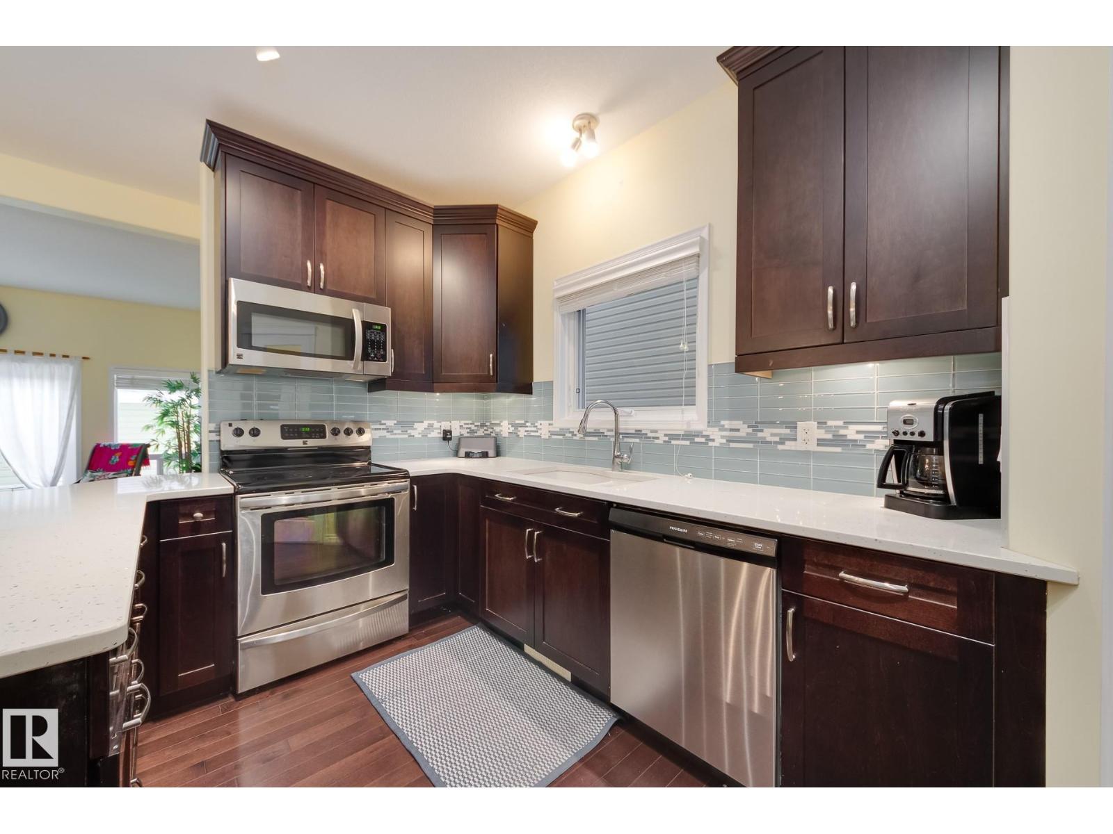Photo 12 of 1832 Carruthers Ln Sw, Edmonton AB