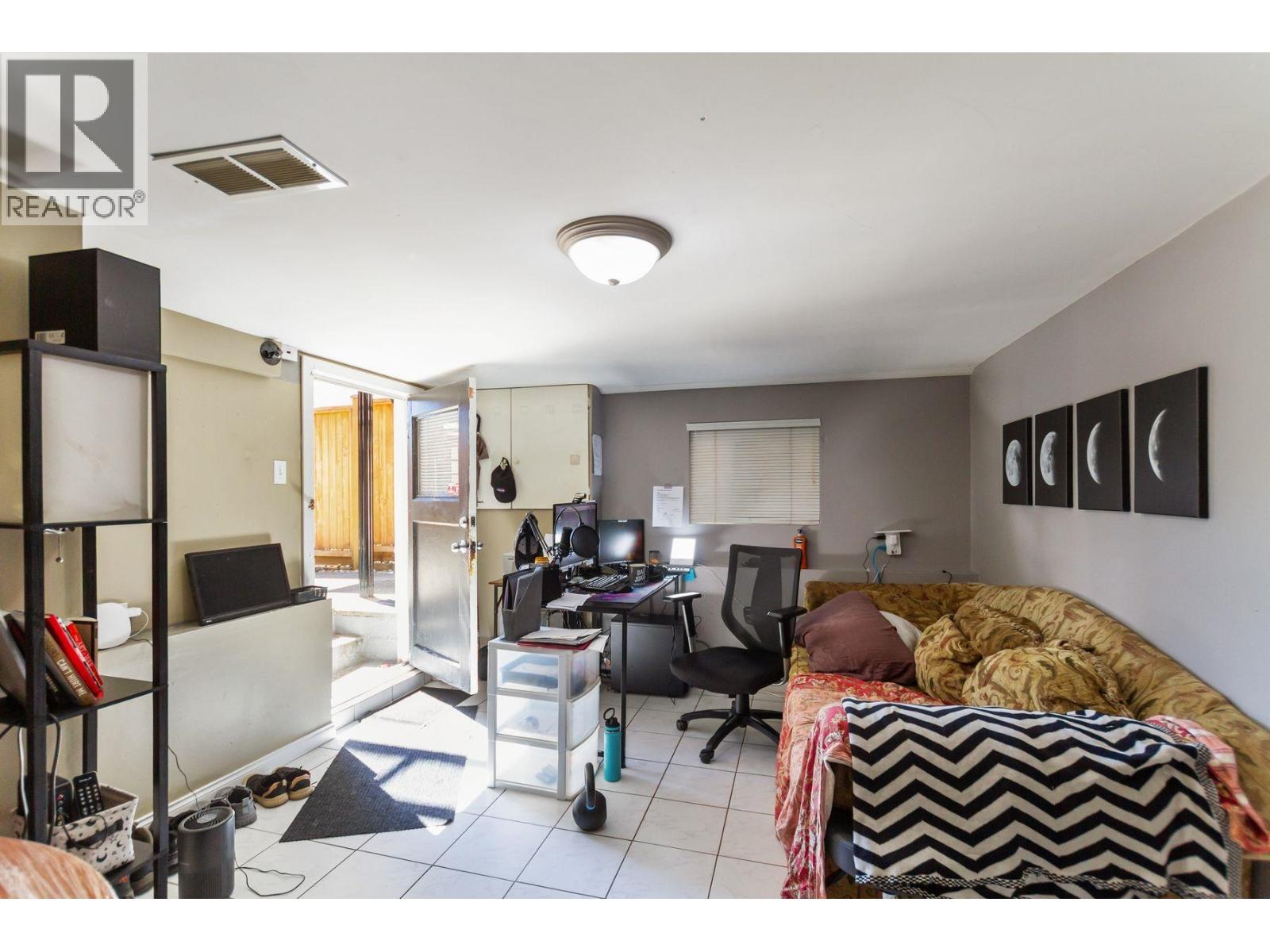 Photo 22 of 136 E 45th Avenue, Vancouver BC