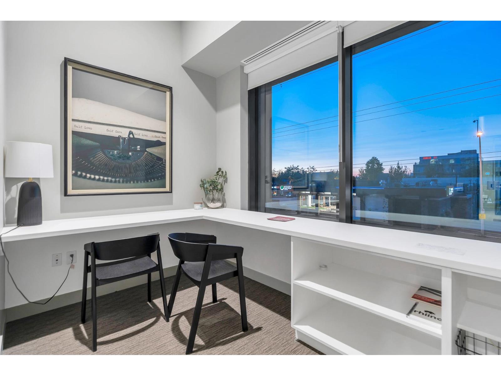 2205 1588 JOHNSTON ROAD, White Rock