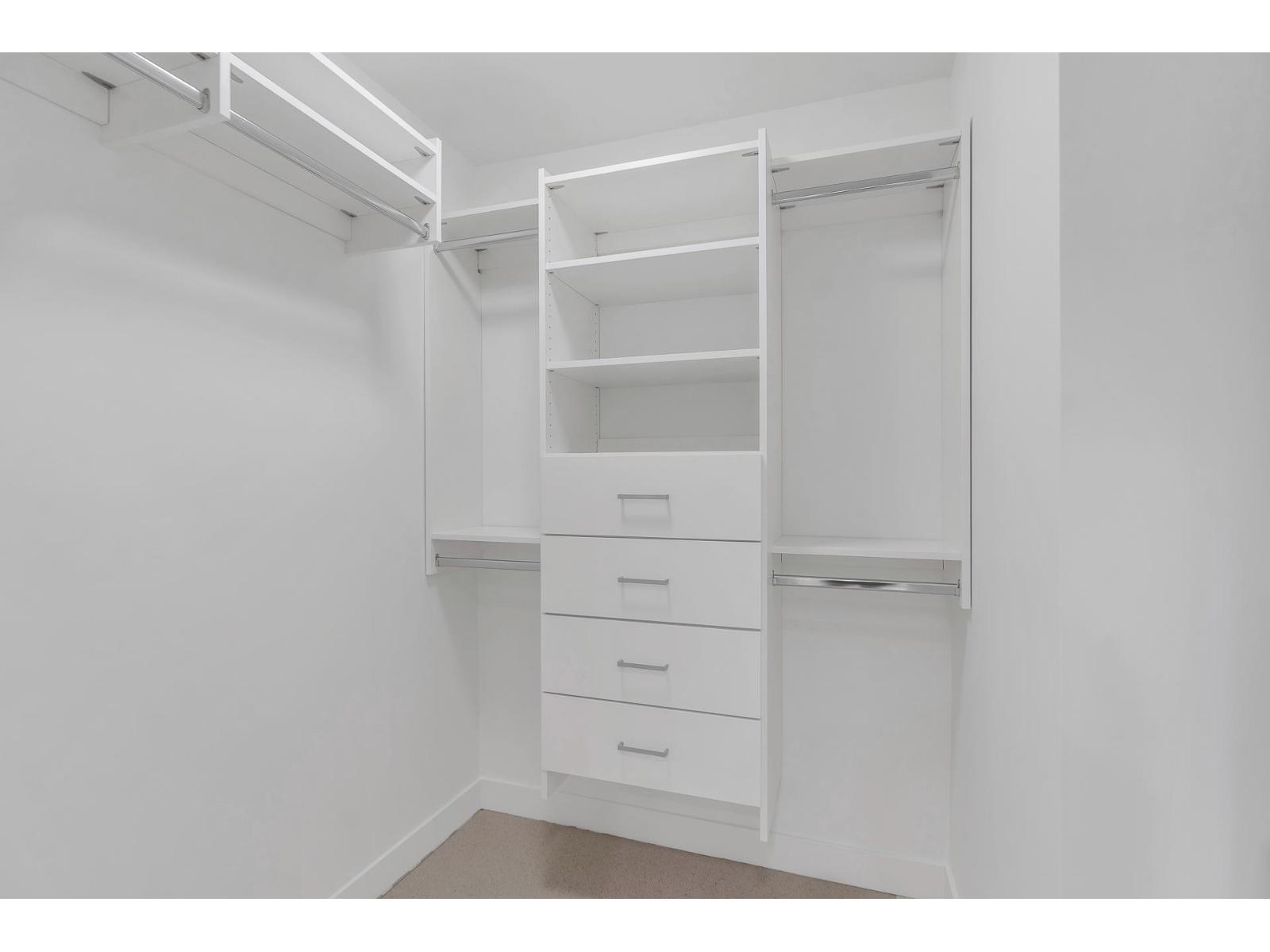 2205 1588 JOHNSTON ROAD, White Rock