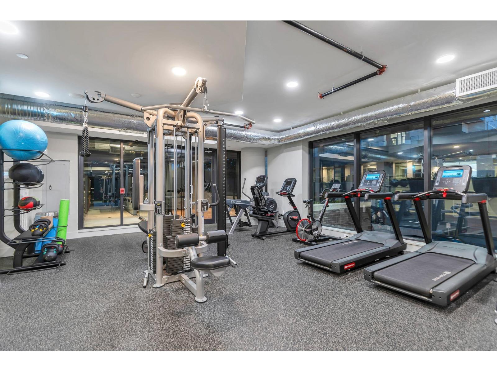 2205 1588 JOHNSTON ROAD, White Rock