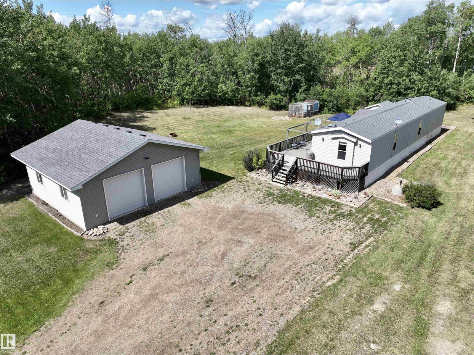Photo 6 of 111 58532 Rr 113, Rural St Paul County AB