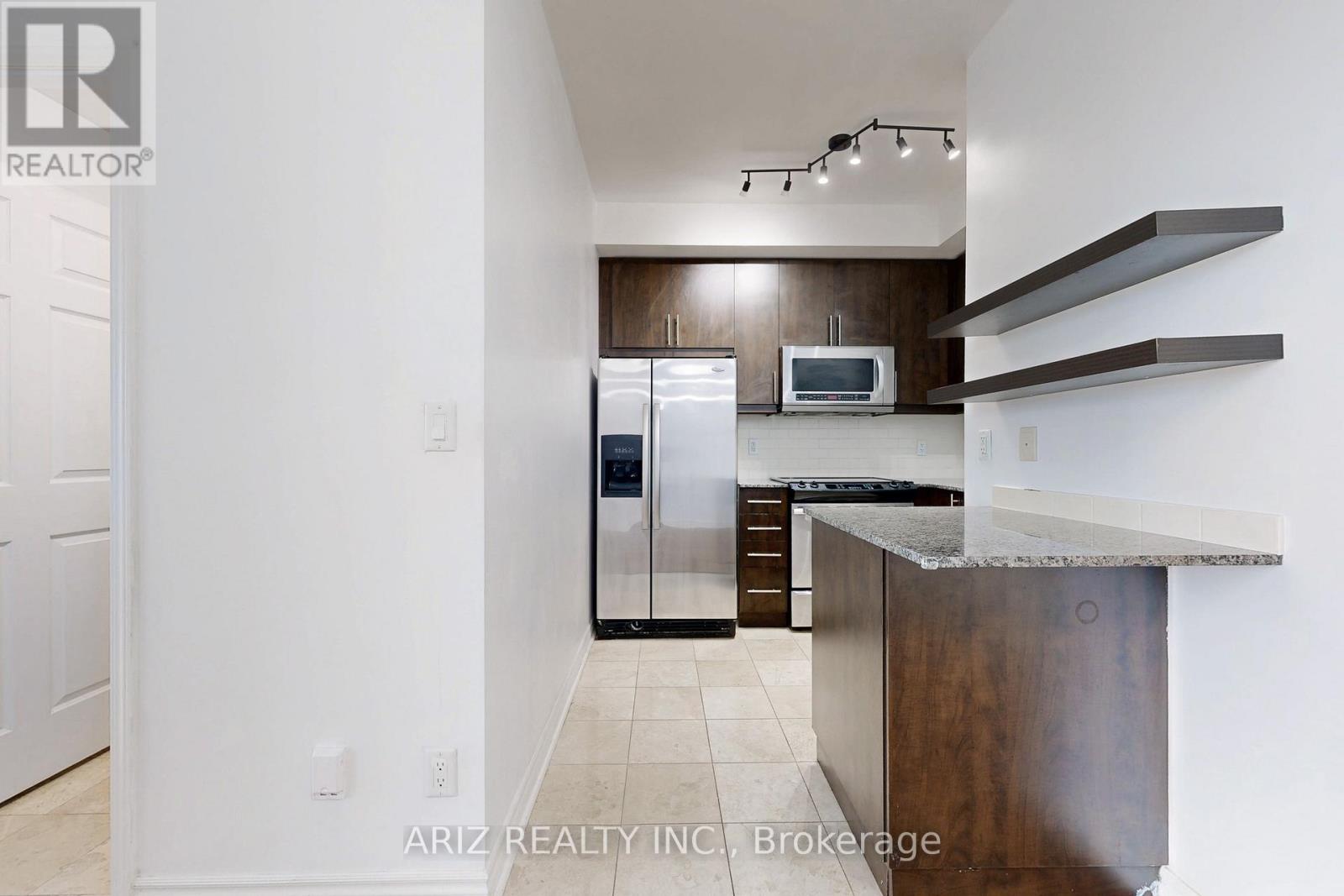 Photo 14 of 715 18 Holmes Avenue, Toronto ON