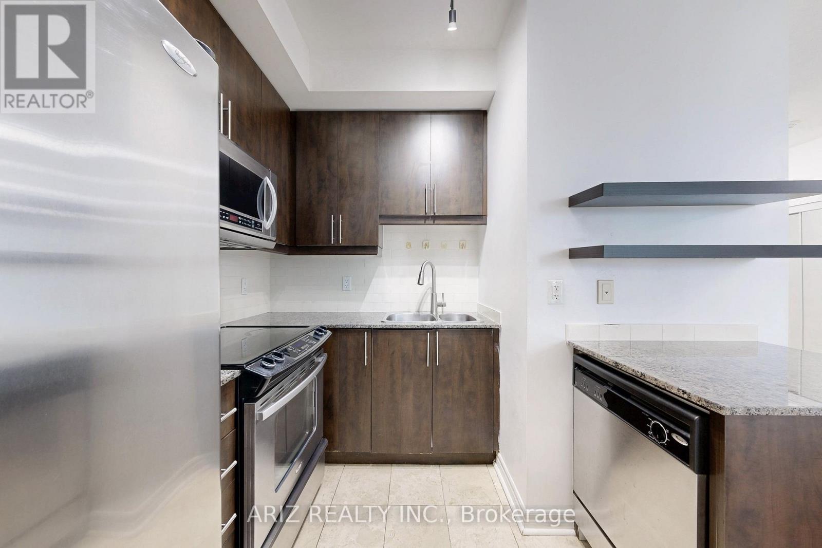 Photo 16 of 715 18 Holmes Avenue, Toronto ON