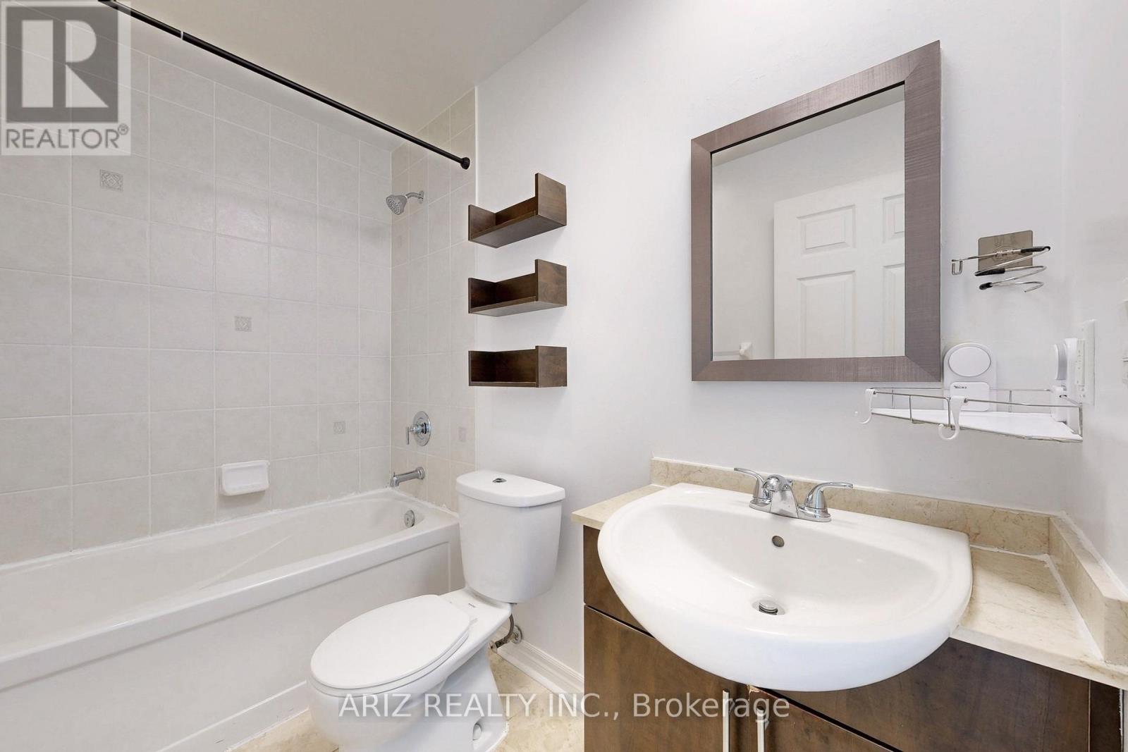 Photo 25 of 715 18 Holmes Avenue, Toronto ON