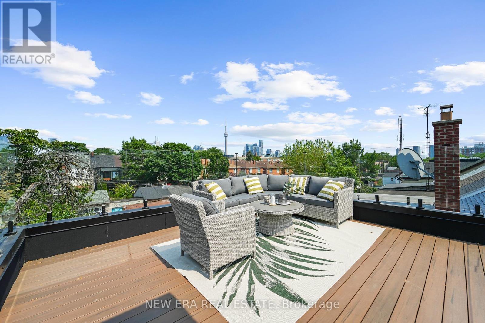 Photo 1 of 113 Bellwoods Avenue, Toronto ON