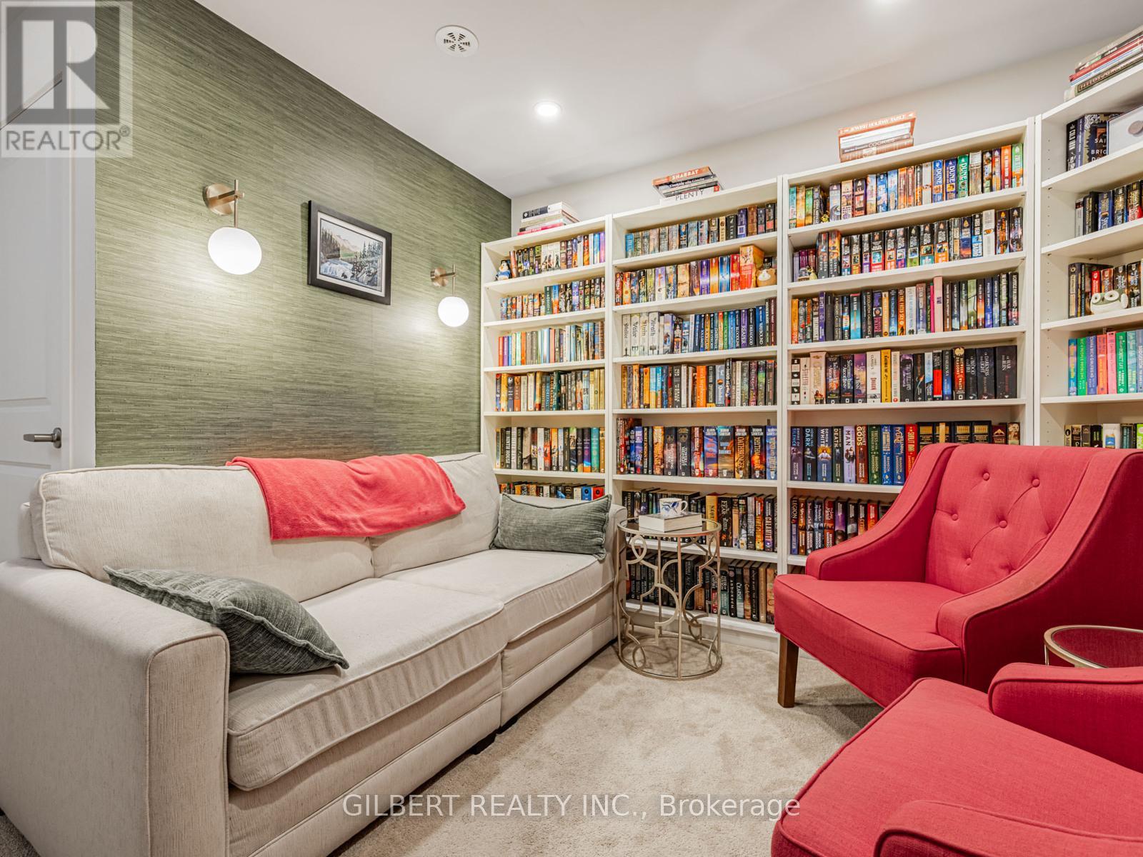 Photo 17 of 9 10 Marquette Avenue, Toronto ON