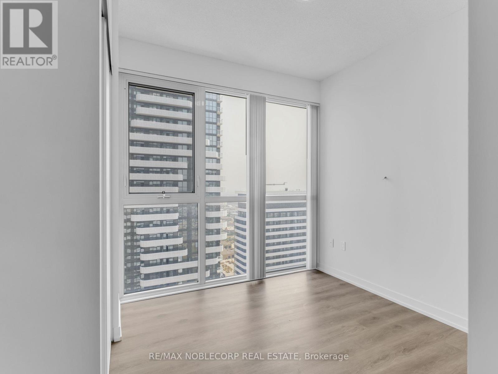 Photo 17 of 5012 225 Commerce Street, Vaughan ON