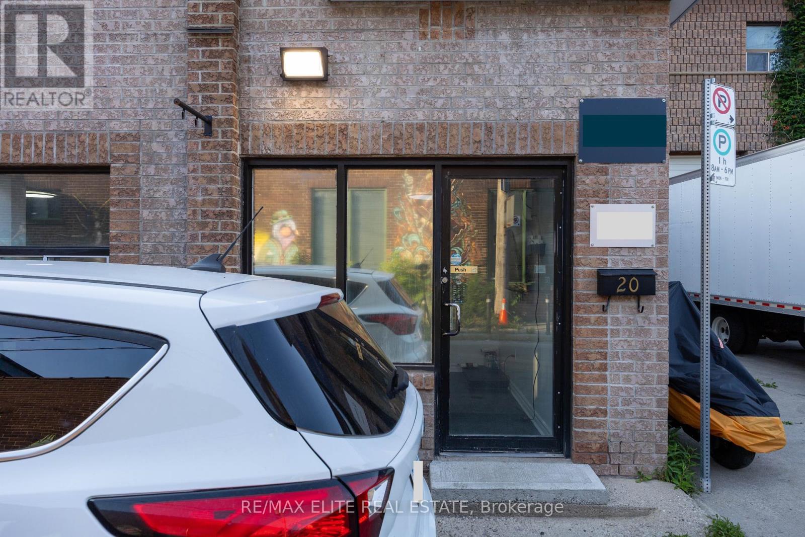 Photo 18 of 20 Jenet Avenue, Toronto ON