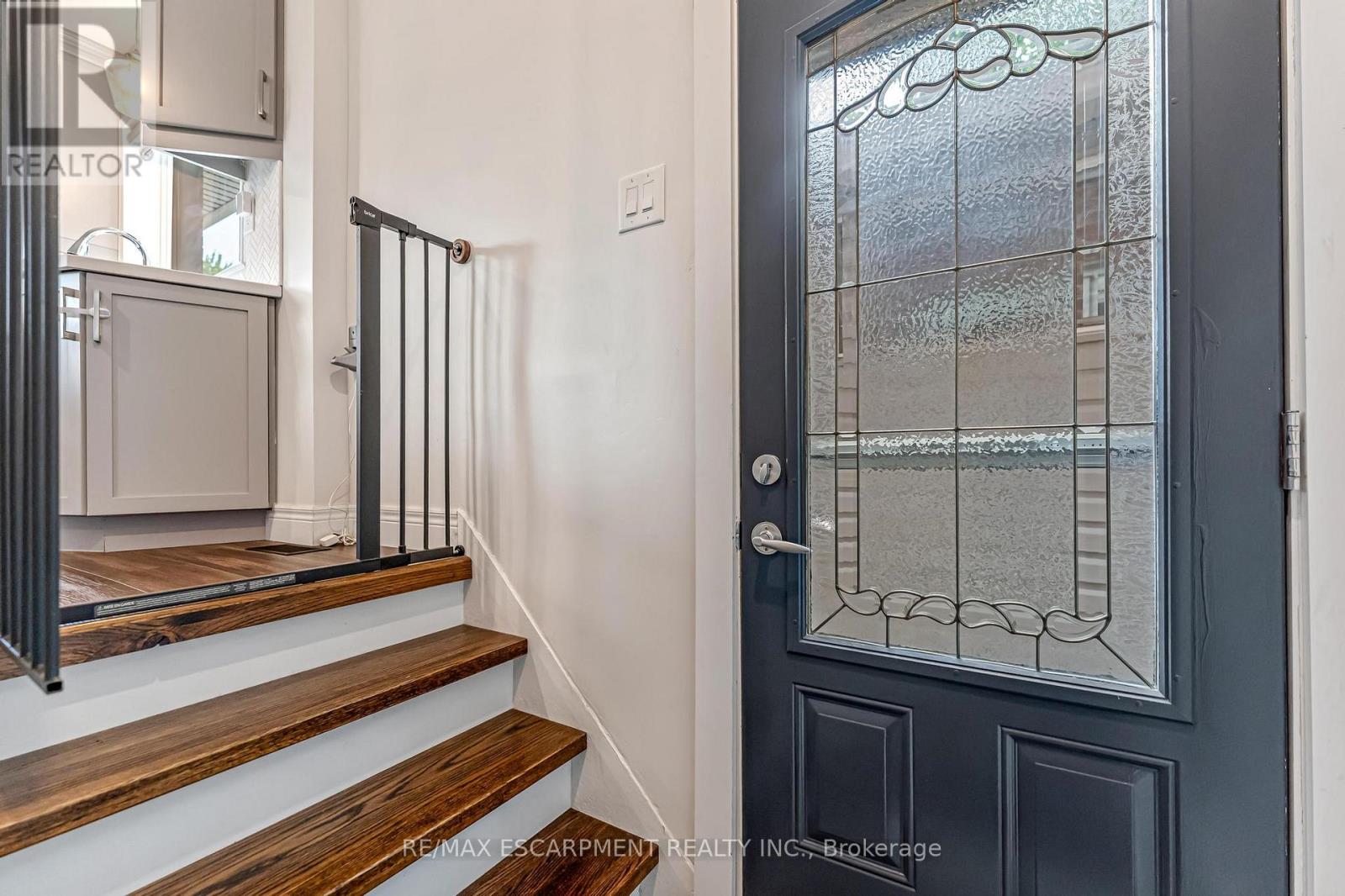 Photo 18 of 25 Alba Street, Hamilton ON