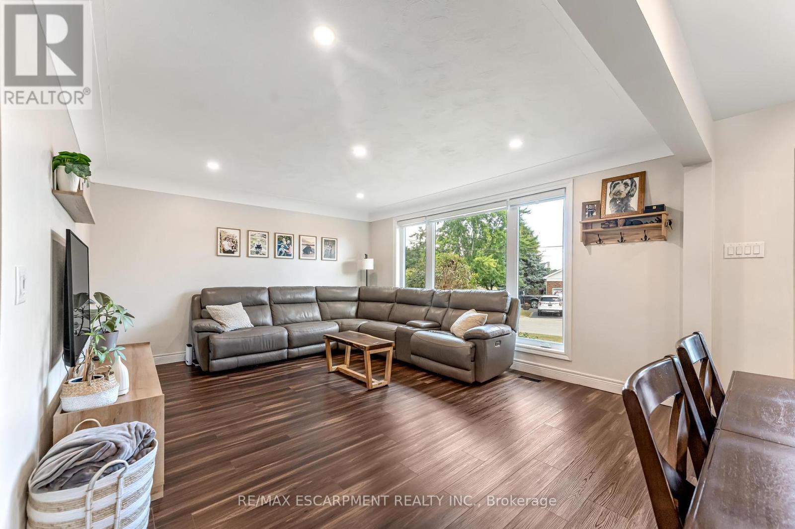 Photo 7 of 25 Alba Street, Hamilton ON