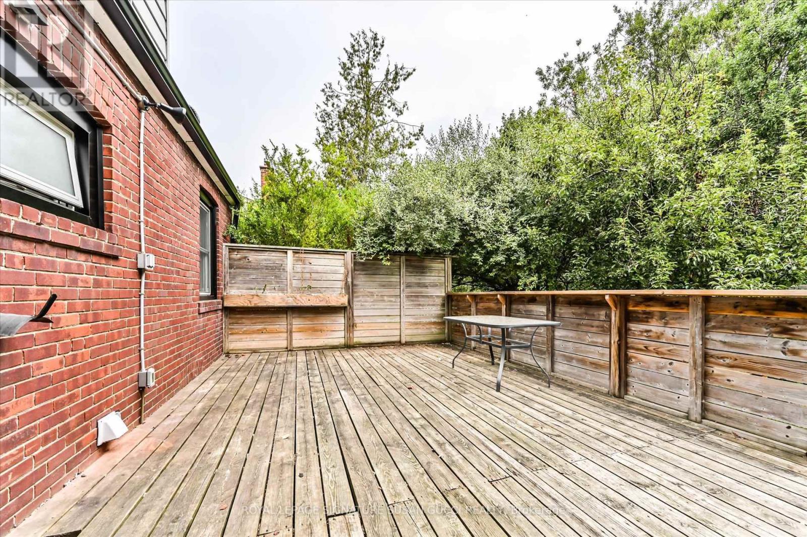 Photo 16 of 19 Plaxton Drive, Toronto ON
