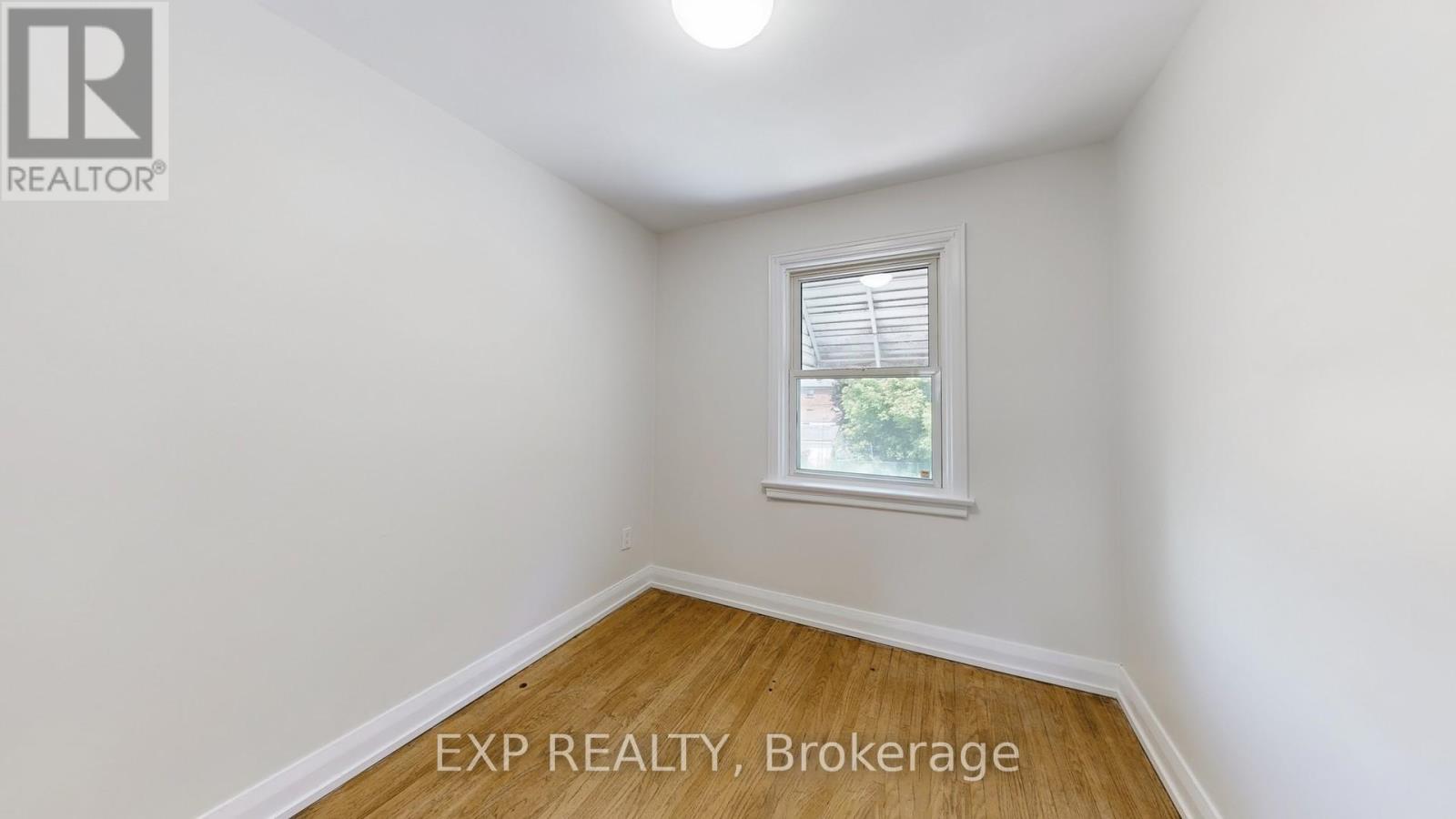 Photo 3 of 138 Park Street, Toronto ON