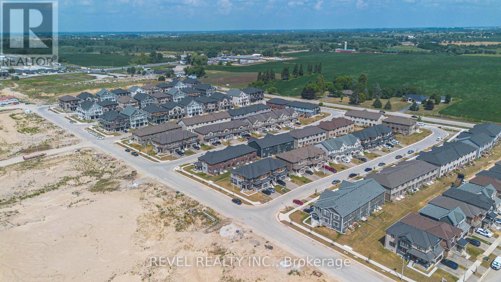 Photo 32 of 17 St Lawrence Road, Haldimand ON