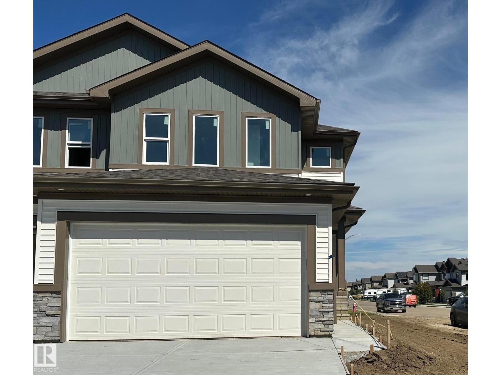 Photo 1 of 1140 South Creek Wd, Stony Plain AB