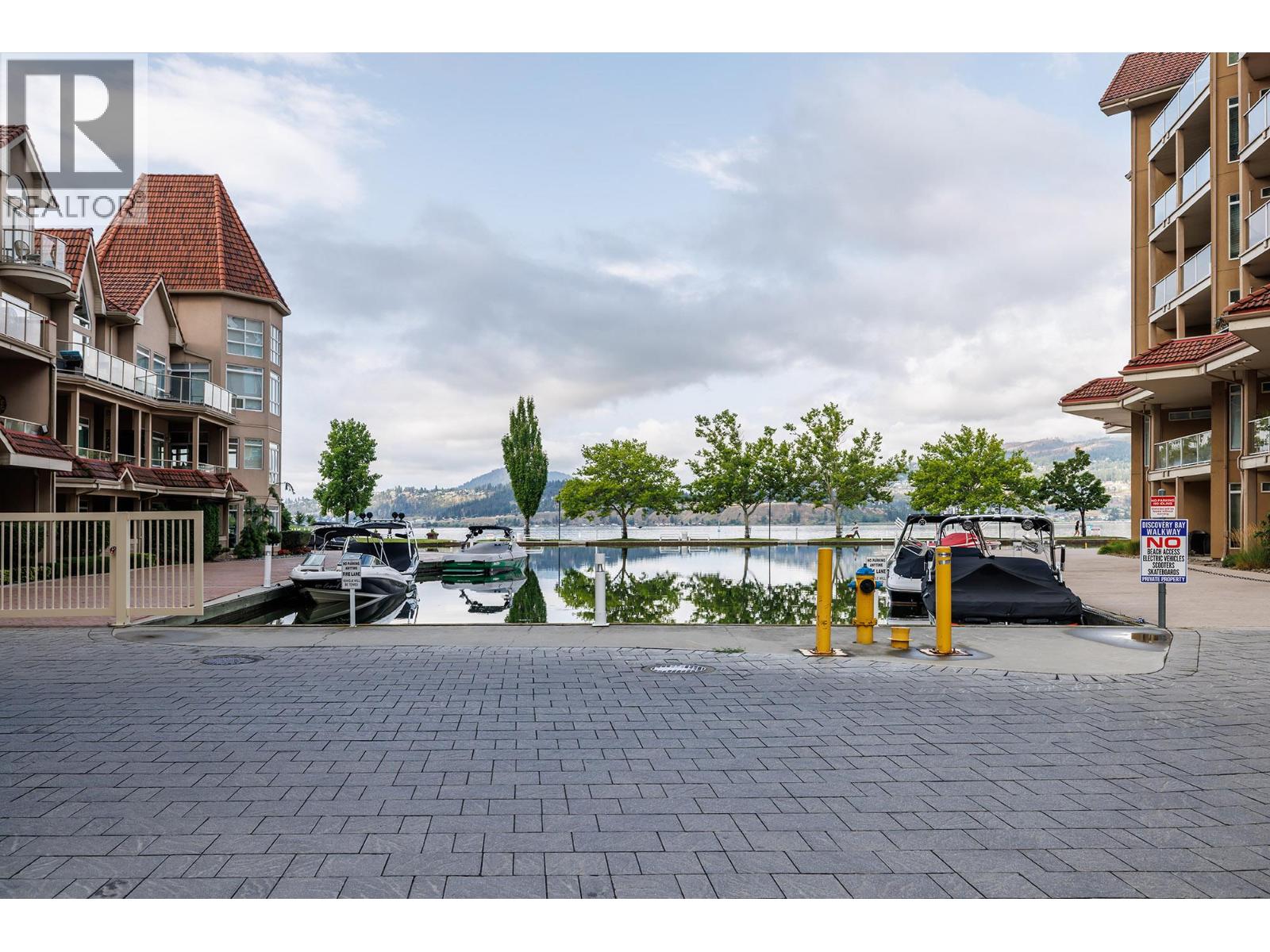 102 1128 Sunset Drive, Kelowna