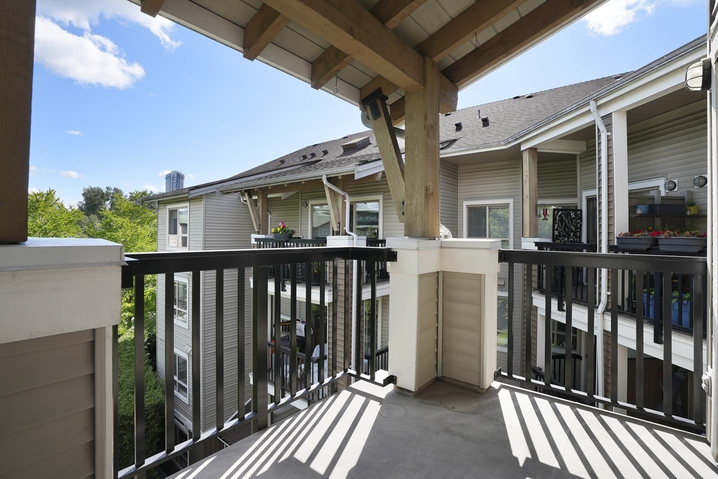 Photo 10 of 411 8915 202 Street, Langley BC