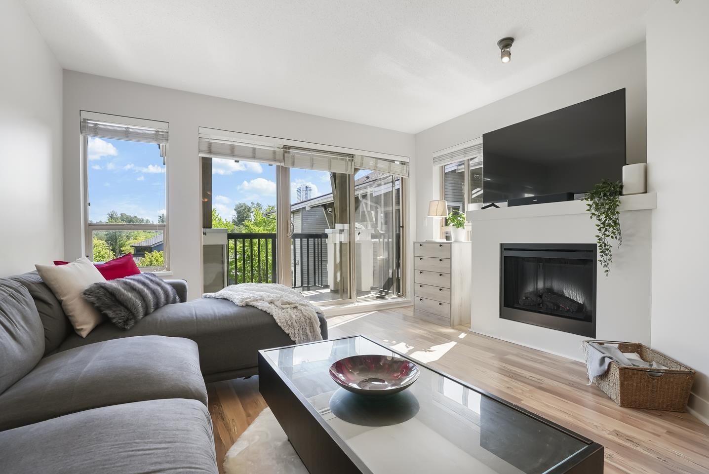 Photo 3 of 411 8915 202 Street, Langley BC