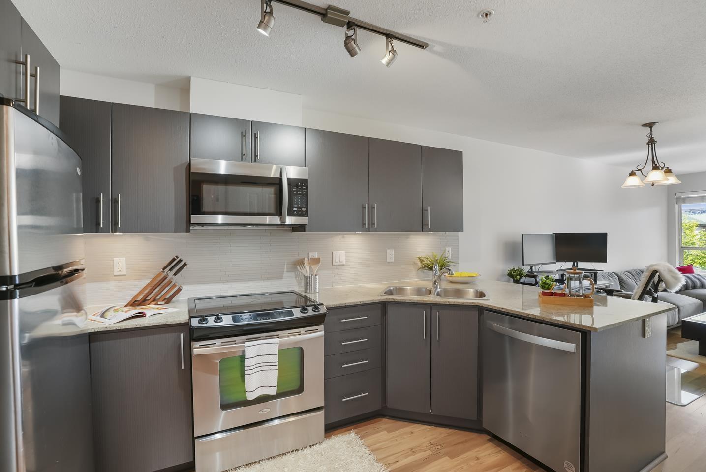 Photo 12 of 411 8915 202 Street, Langley BC