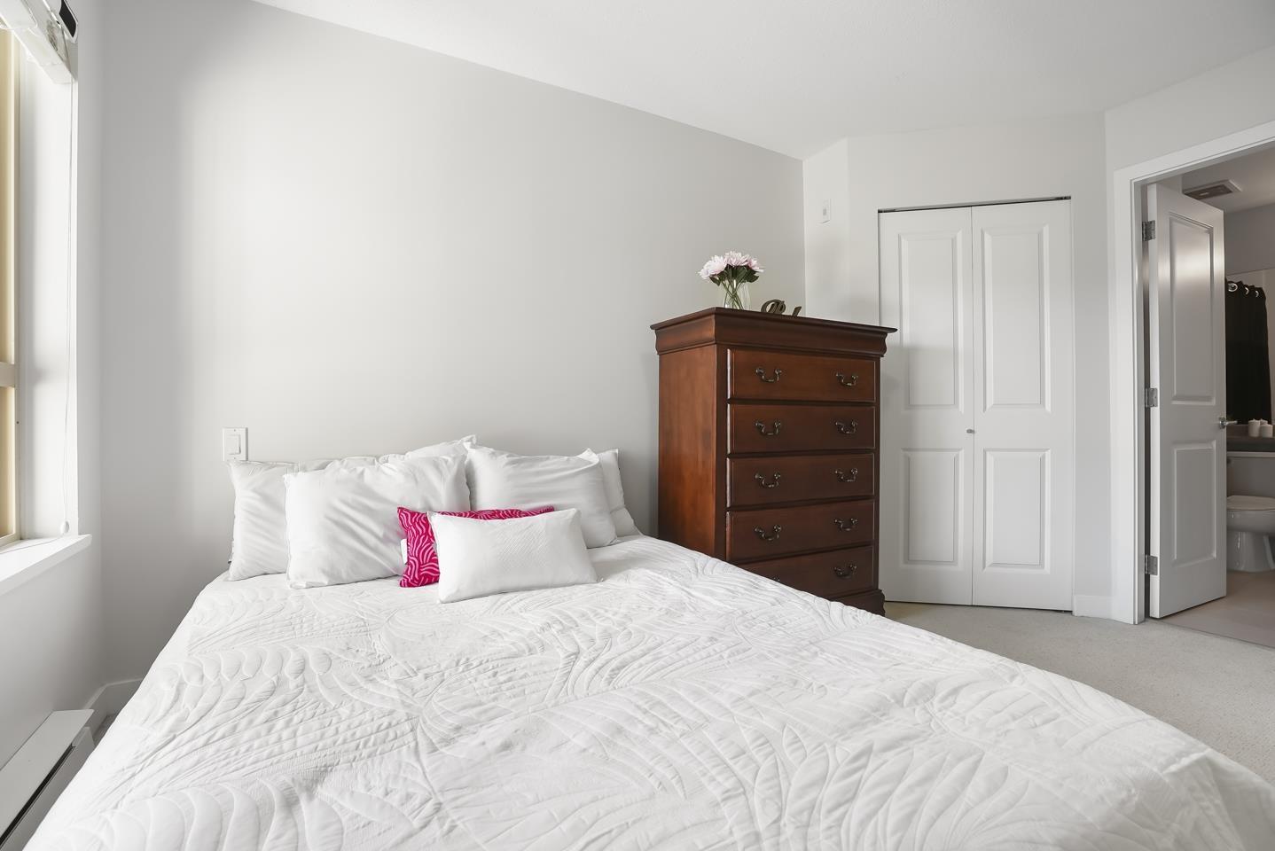 Photo 19 of 411 8915 202 Street, Langley BC