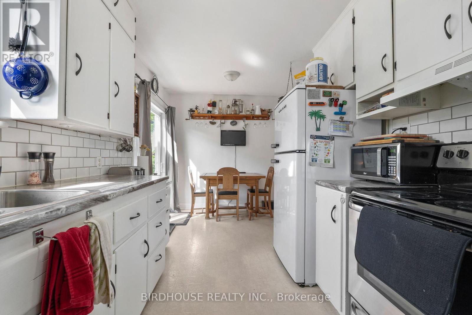 Photo 10 of 103 King Street, Kawartha Lakes ON