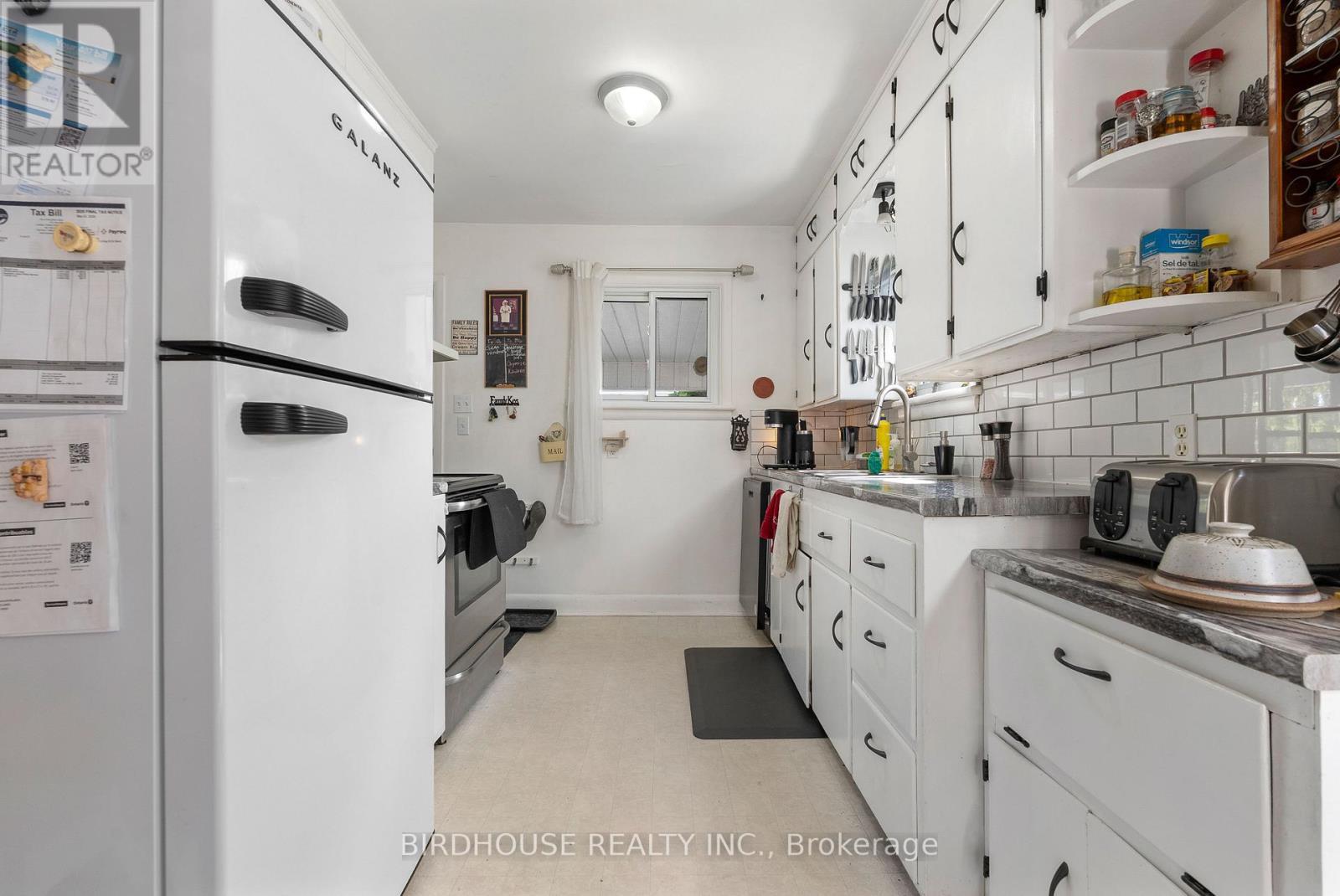 Photo 9 of 103 King Street, Kawartha Lakes ON