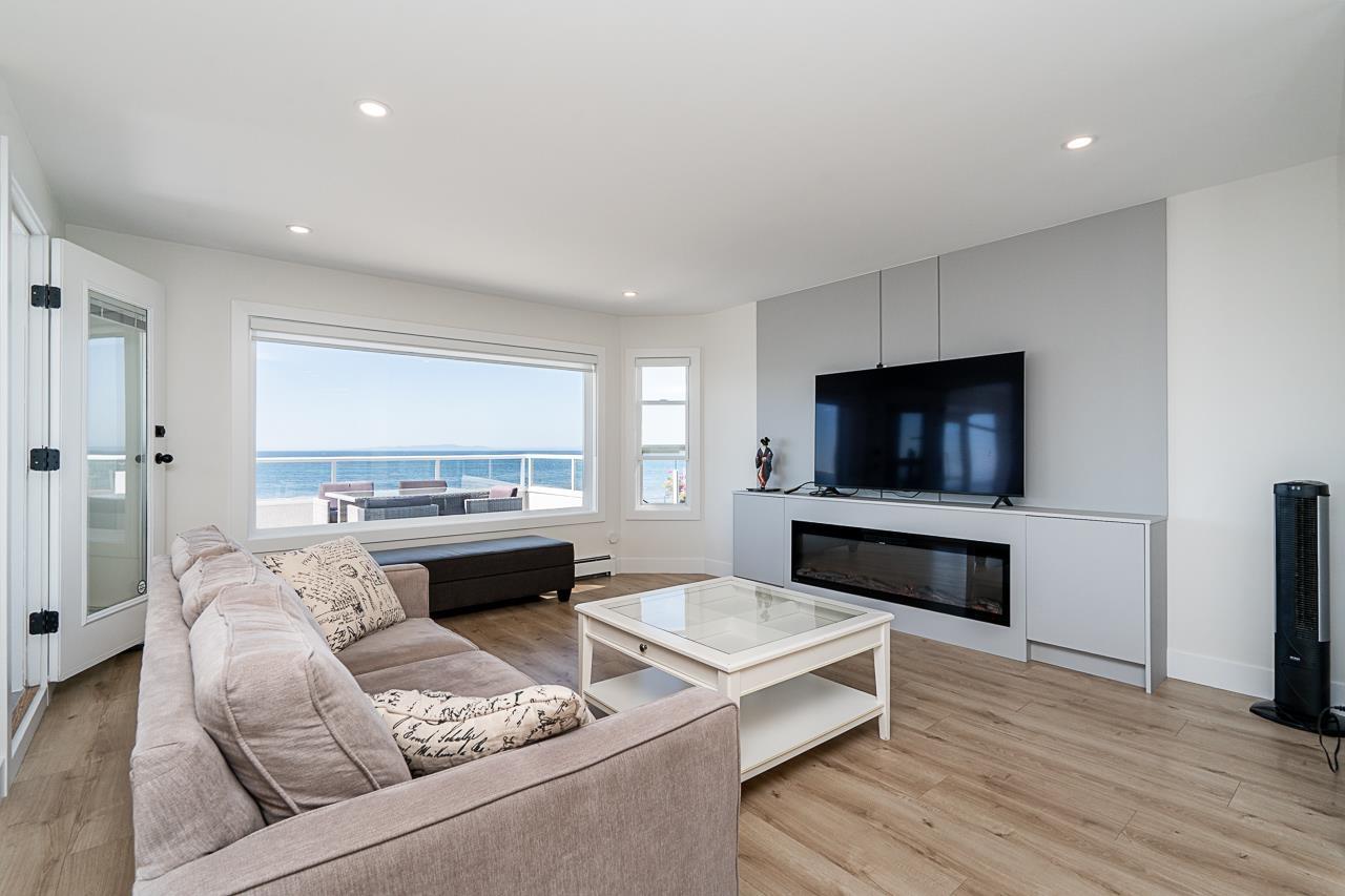 Photo 7 of 15452 Victoria Avenue, White Rock BC