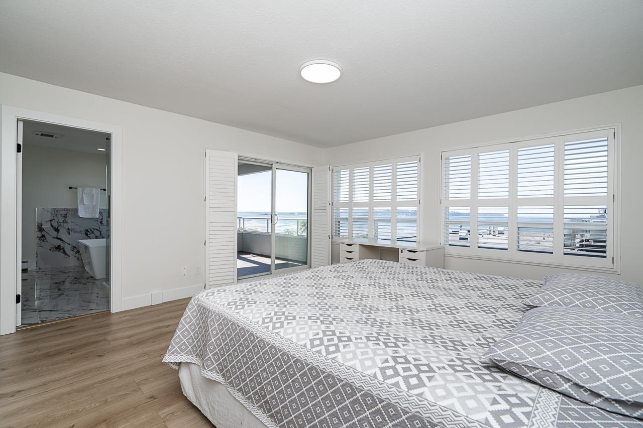 Photo 23 of 15452 Victoria Avenue, White Rock BC