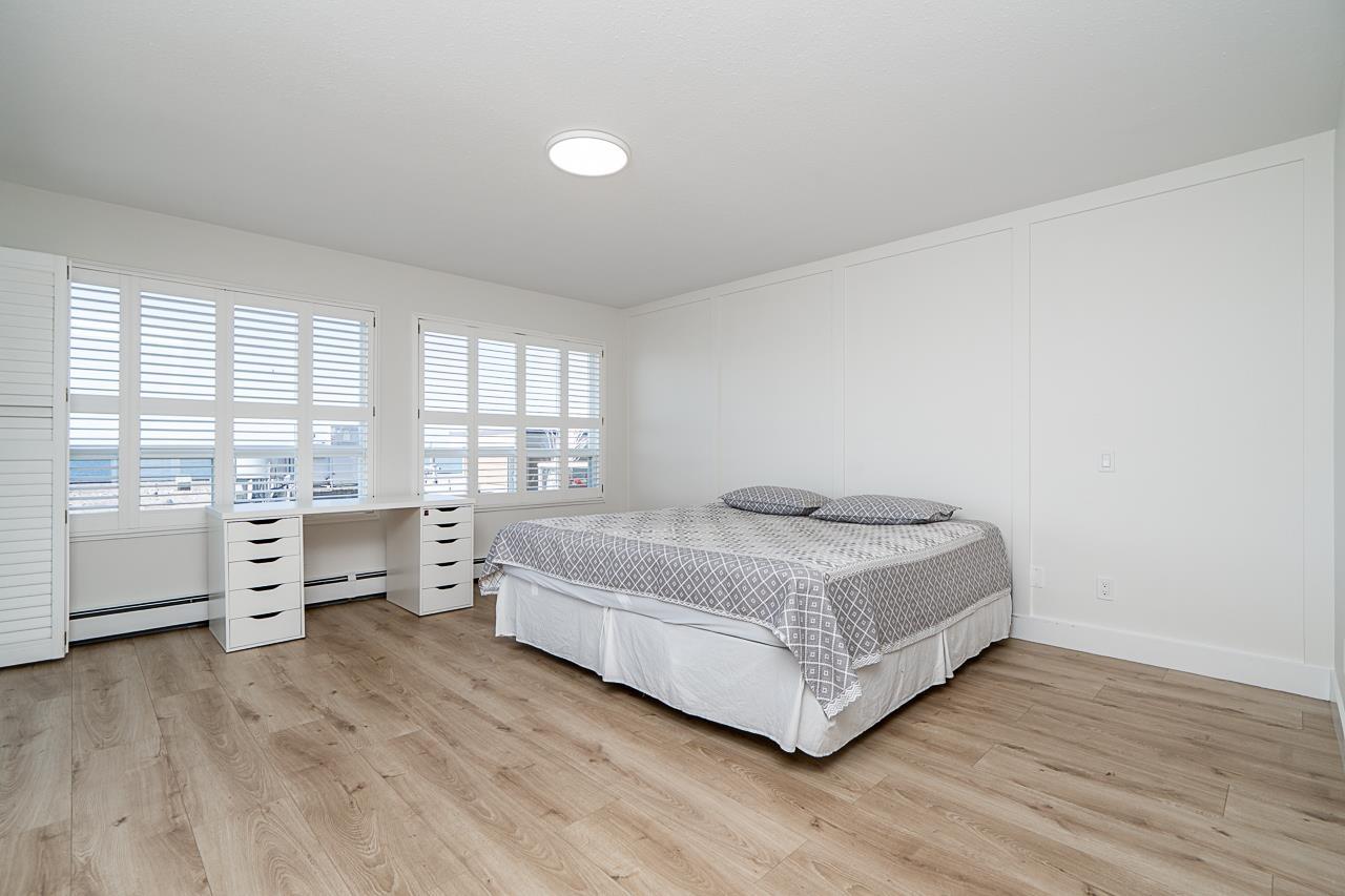 Photo 22 of 15452 Victoria Avenue, White Rock BC