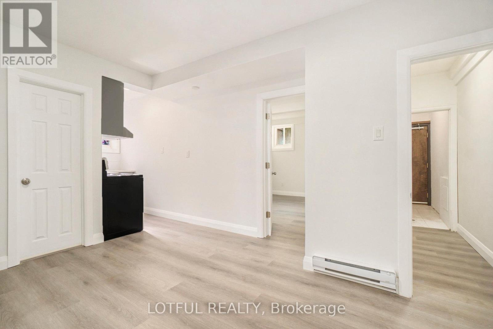 Photo 6 of 1 484 Queen Mary Street, Ottawa ON
