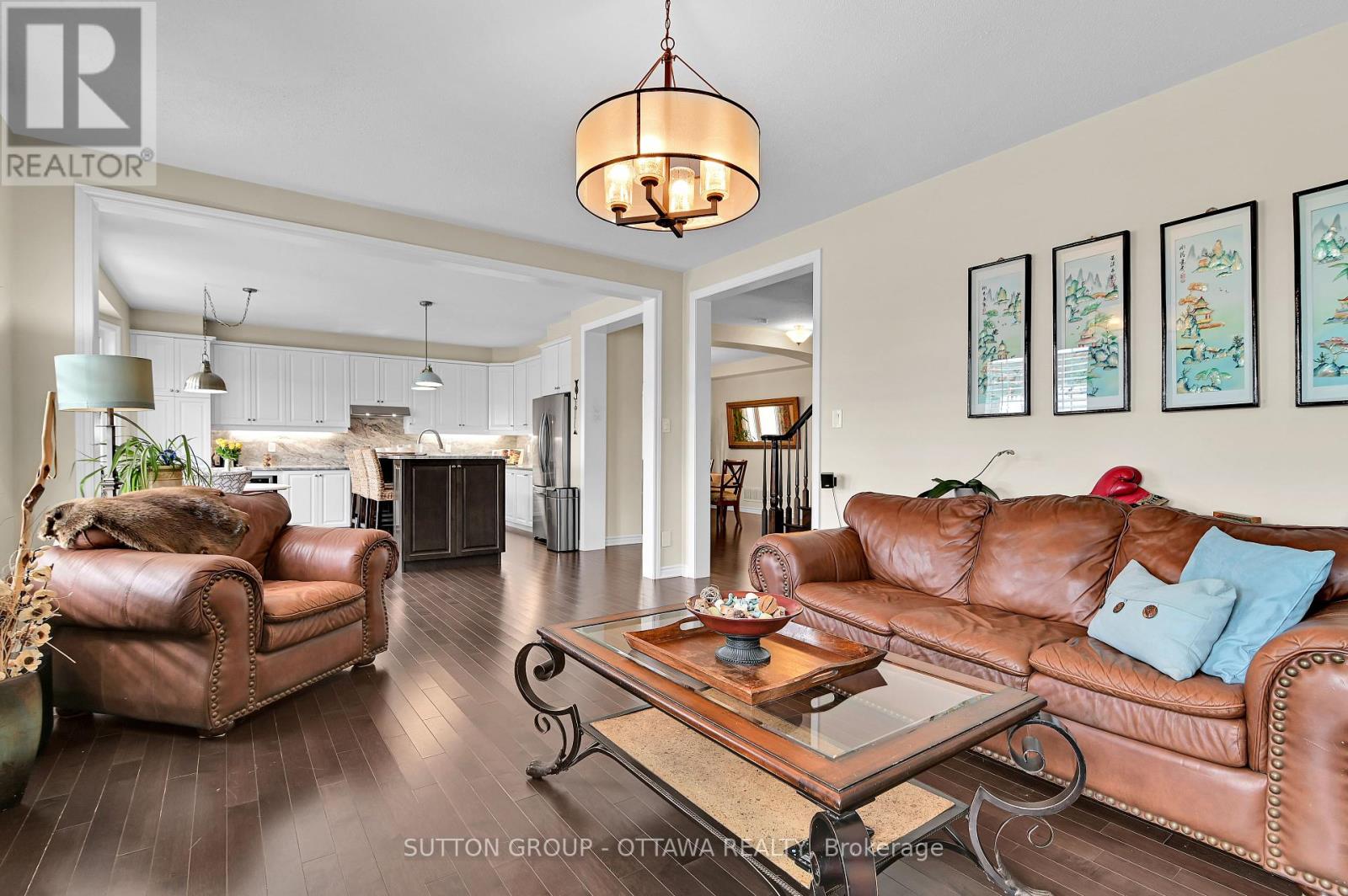 Photo 2 of 209 Dutchmans Way, Ottawa ON