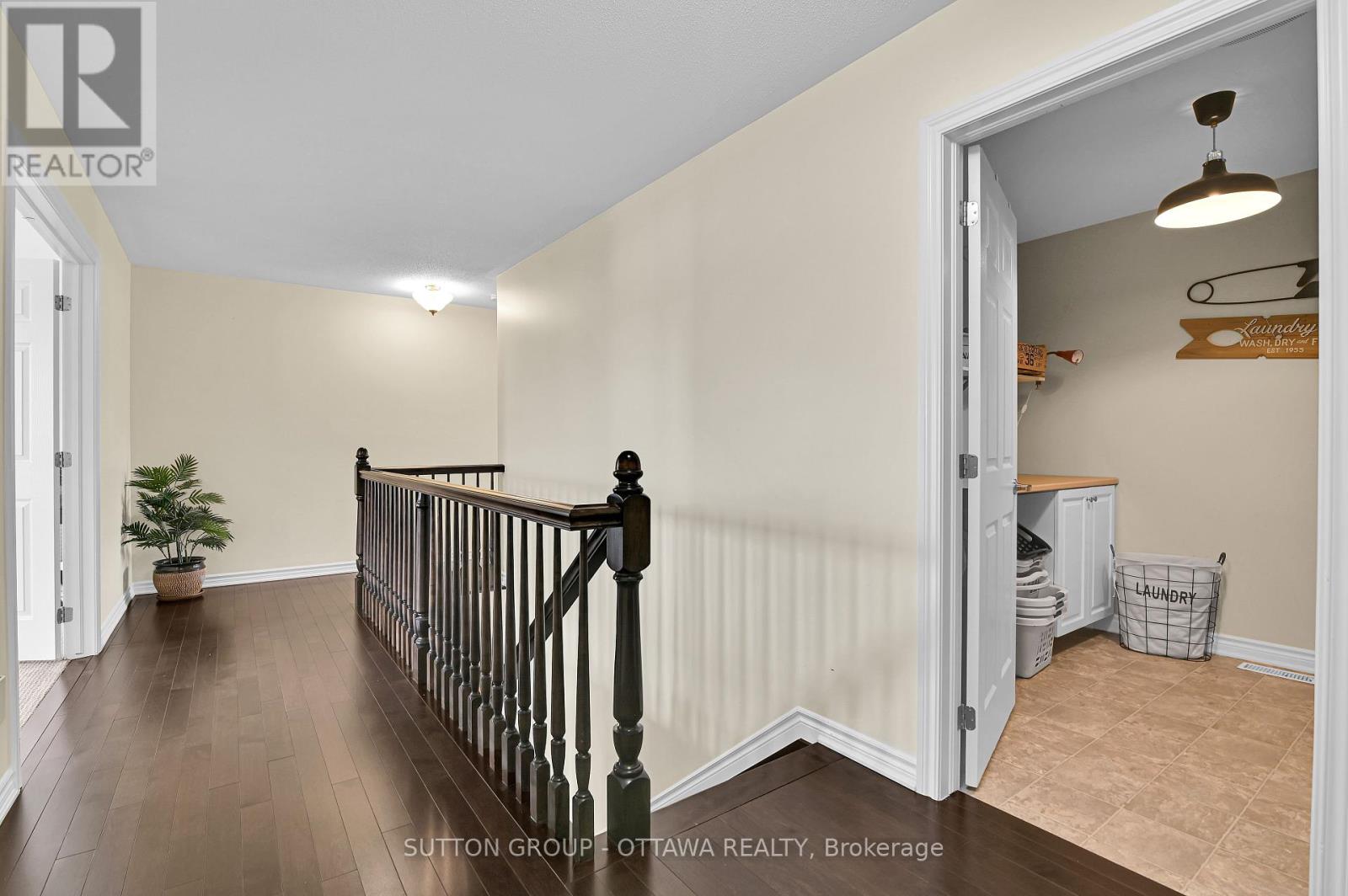 Photo 7 of 209 Dutchmans Way, Ottawa ON